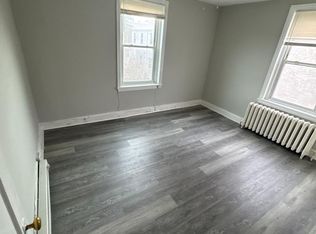 1526 N 18th St APT 3R, Philadelphia, PA 19121