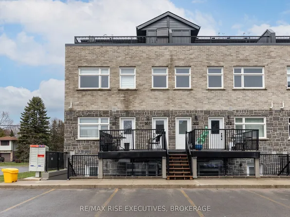 809 Development Dr #301, Kingston, ON K7M 0J4