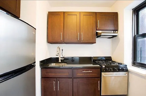 Rented by Bold New York | media 12