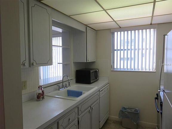4th image of 5603 80th St N Unit 210