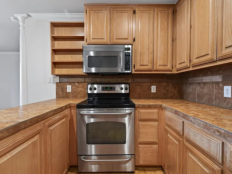2500 Steck Ave #39 — Photo 10
