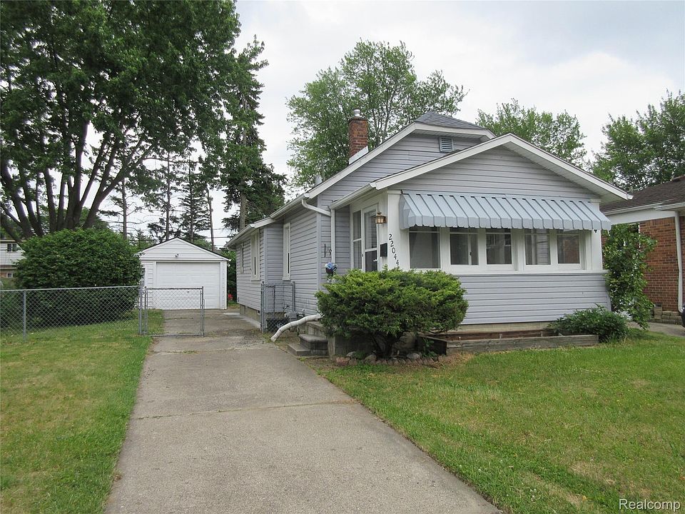 1st image of 22044 Elmwood Ave