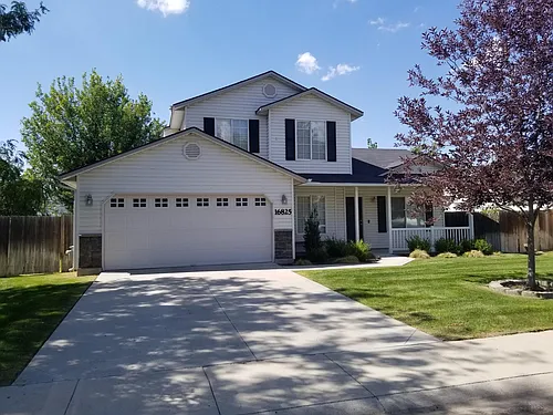 16825 Portsmouth Ln Photo 1