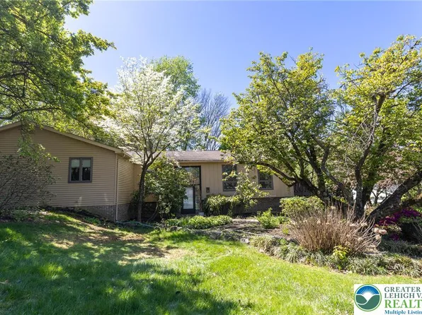 4461 Kohler Dr, Allentown, PA 18103