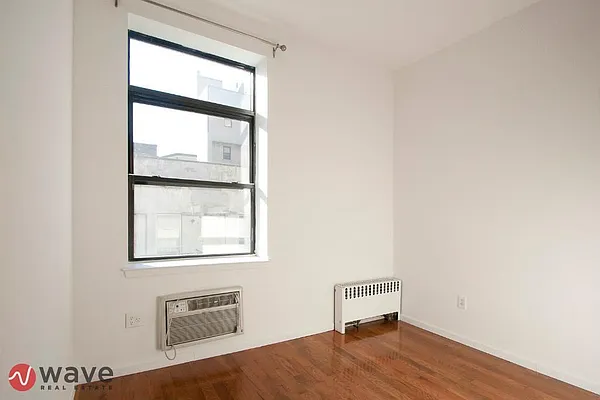Rented by Wave Real Estate Group | media 16