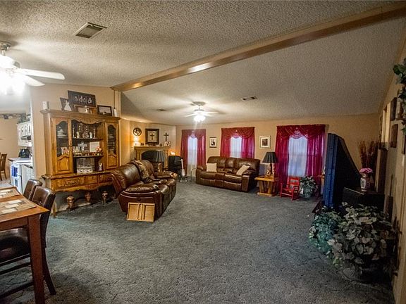 3rd image of 8452 Longhorn Dr