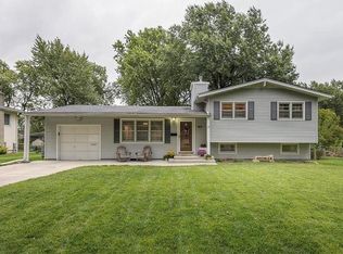 7315 Larsen St, Shawnee, KS 66203