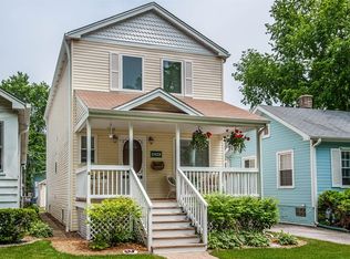 2423 Cowper Ave, Evanston, IL 60201