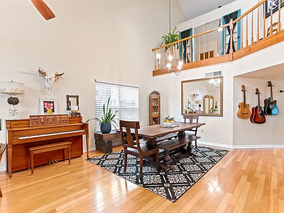 5th image of 3031 Pine Forest Dr