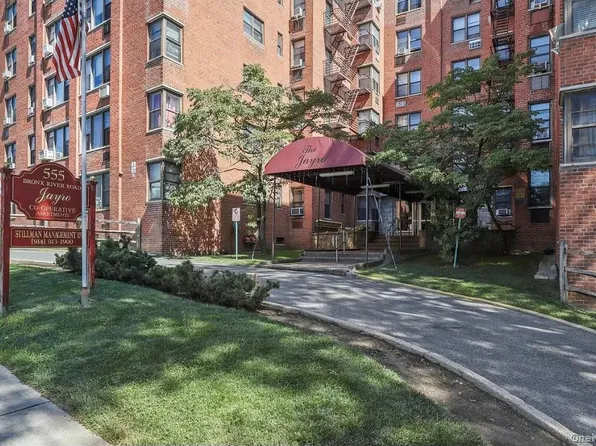 555 Bronxs river road #1k, Yonkers, NY 10704