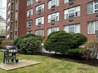 20 Hammond Pond Pkwy APT 503, Newton, MA 02467