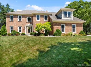 1205 Thoroughbred Cir, St Charles, IL 60174