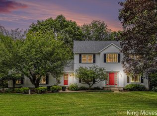 7704 Spring Point Ct NE, Rockford, MI 49341