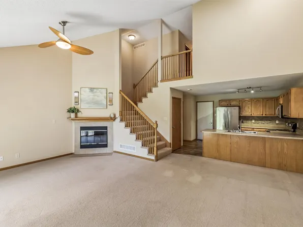 686 SE Williams Ct, Waukee, IA 50263
