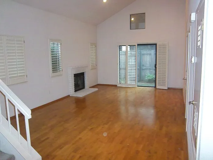 2166 University Park Dr — Photo 4