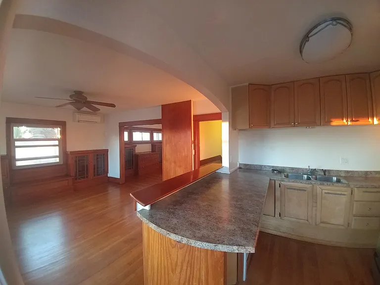 244 Grape St — Photo 18