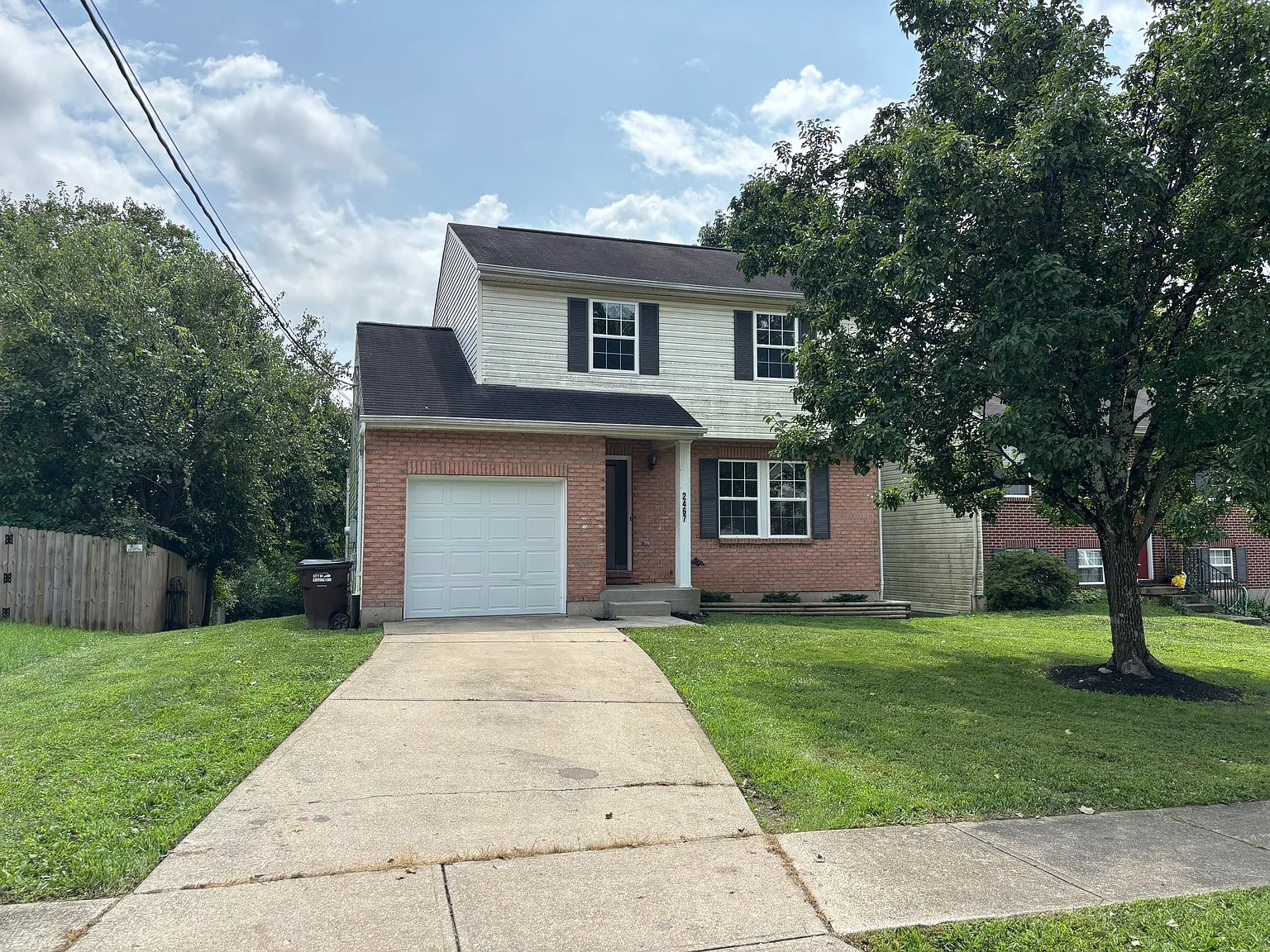 3 bed, 1.5 bath, 1284 sqft, $1,795 — Photo 1