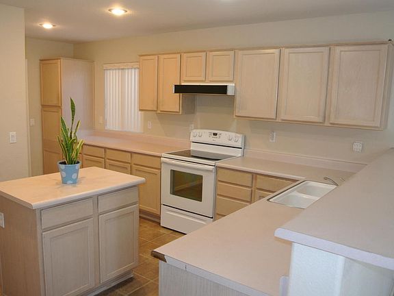 3rd image of 14963 W Rockrose Way