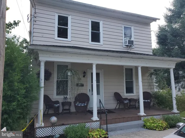 524 S Railroad St, Myerstown, PA 17067
