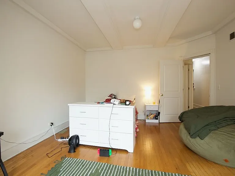 6717 N Sheridan Rd #S3 — Photo 16