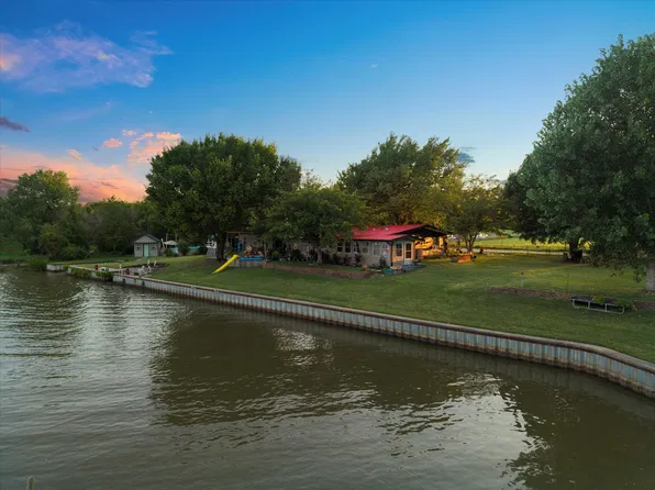 308 Causeway Cv, Kemp, TX 75143