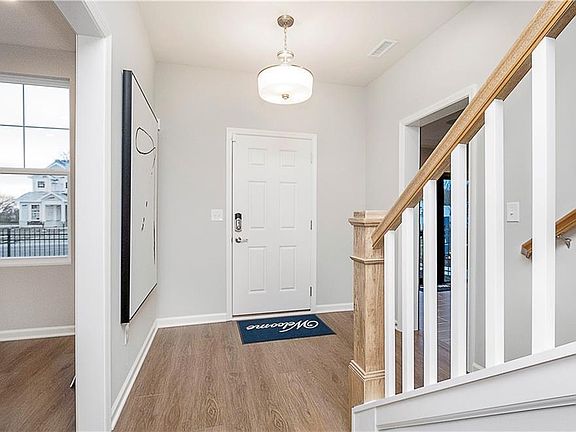 2nd image of 4884 E Oak Hill Dr