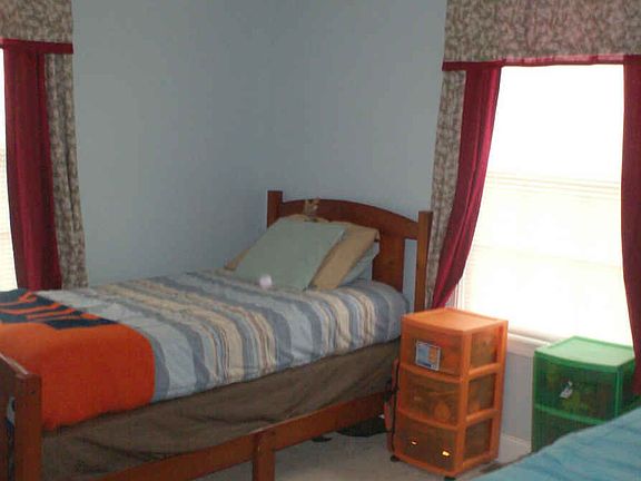 5th image of 434 Clearwater Sq