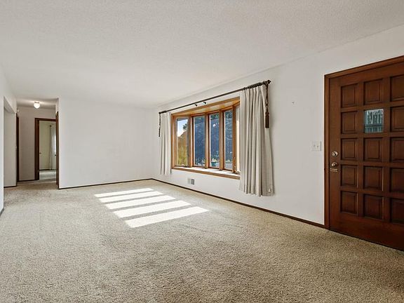 4th image of 7249 Hartkopf Ln