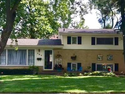505 E Highland Ave, Mount Prospect, IL, 60056