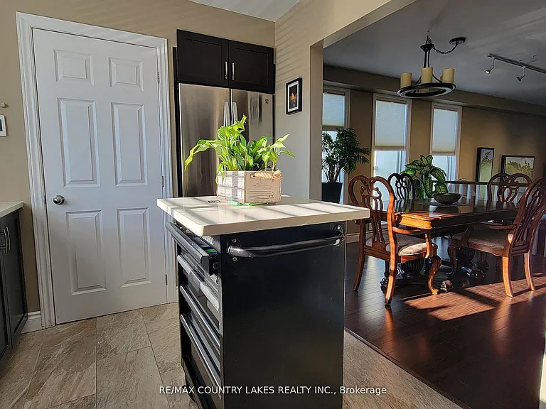 4 Paradise Blvd #11 — Photo 24