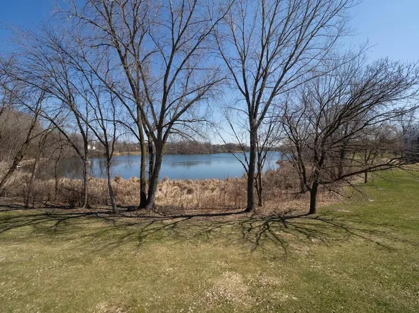 3050 Shields Dr APT 105, Eagan, MN 55121