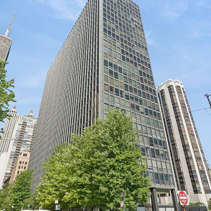 1st image of 900 N Lake Shore Dr APT 806