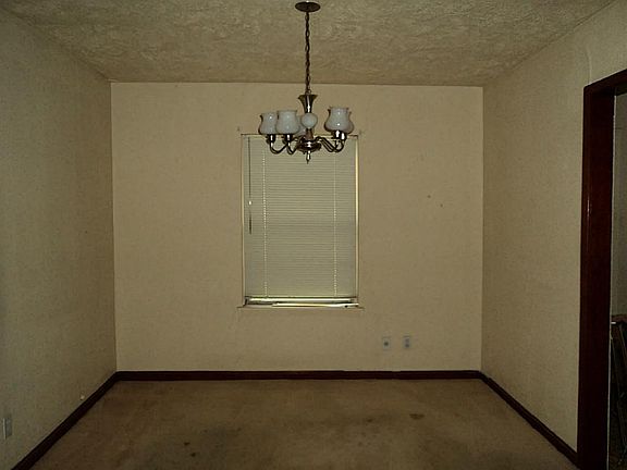 5th image of 5518 Woodlark St