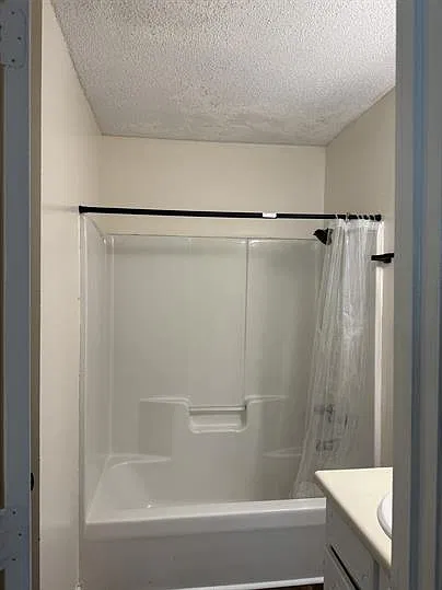 1622 Lexington Circle - 1 — Photo 3