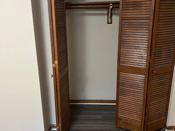 5th image of 275 Willow Ct #39