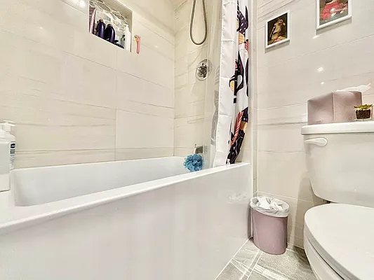 Rented by Real Street Inc | media 10