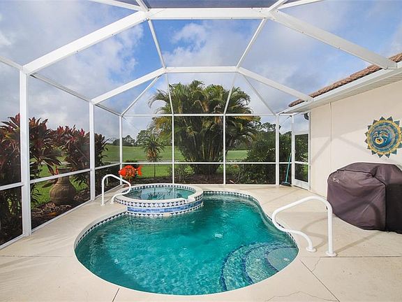 3rd image of 2757 Royal Palm Dr