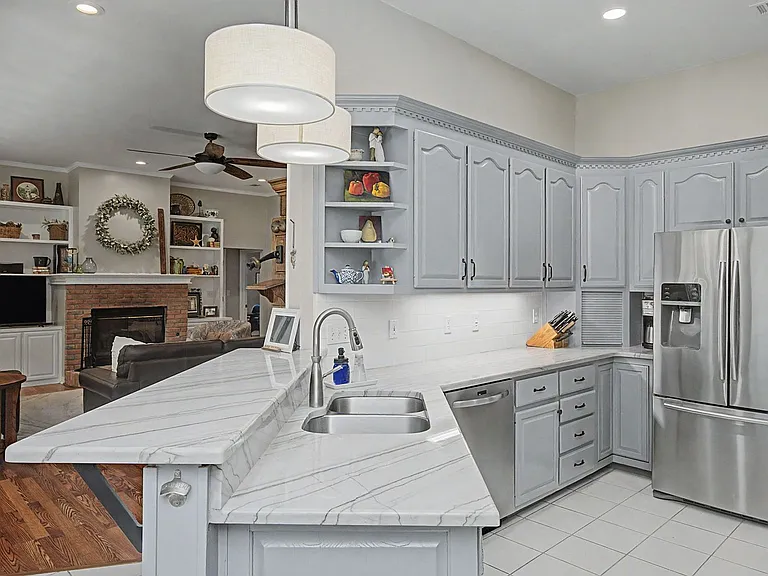 1626 Oakmont Cir — Photo 26