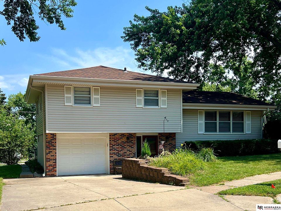 1st image of 5517 N 93rd Avenue Cir
