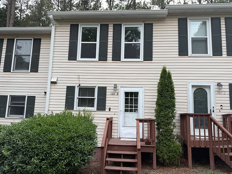107 Weatherstone Dr #B — Photo 1