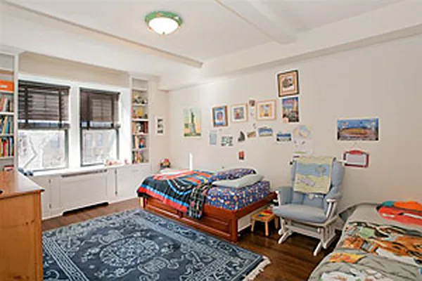 Sold by Warren Lewis Realty | media 26