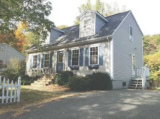85 Cobble Hill Rd, Lincoln, RI 02865