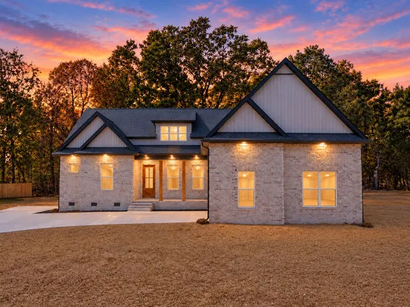 121 Settlers Trce, Tullahoma, TN 37388