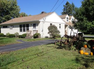 325 Pleasant St, Lunenburg, MA 01462