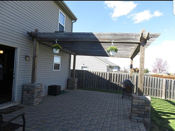 3rd image of 4069 Amethyst Dr