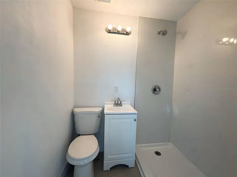 401 E Columbus Dr #3 — Photo 6