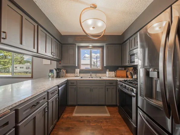 109 Spruce Ave, Deary, ID 83823