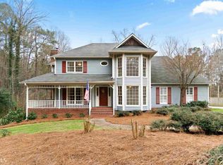 220 Brandon Mill Cir, Fayetteville, GA 30214