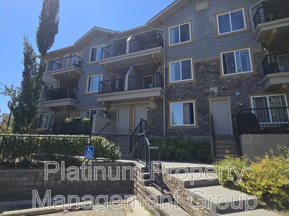 313 McKenzie Towne Ln SE Unit 1, Calgary, AB T2Z 0C3