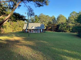 290 Jordan Loop, Ellisville, MS 39437